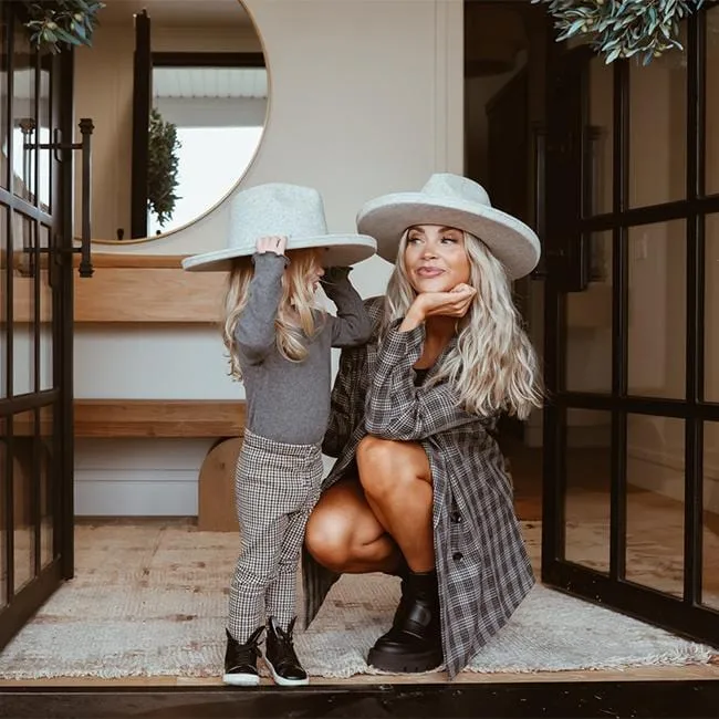 Kids Cara Loren Pencil Brim