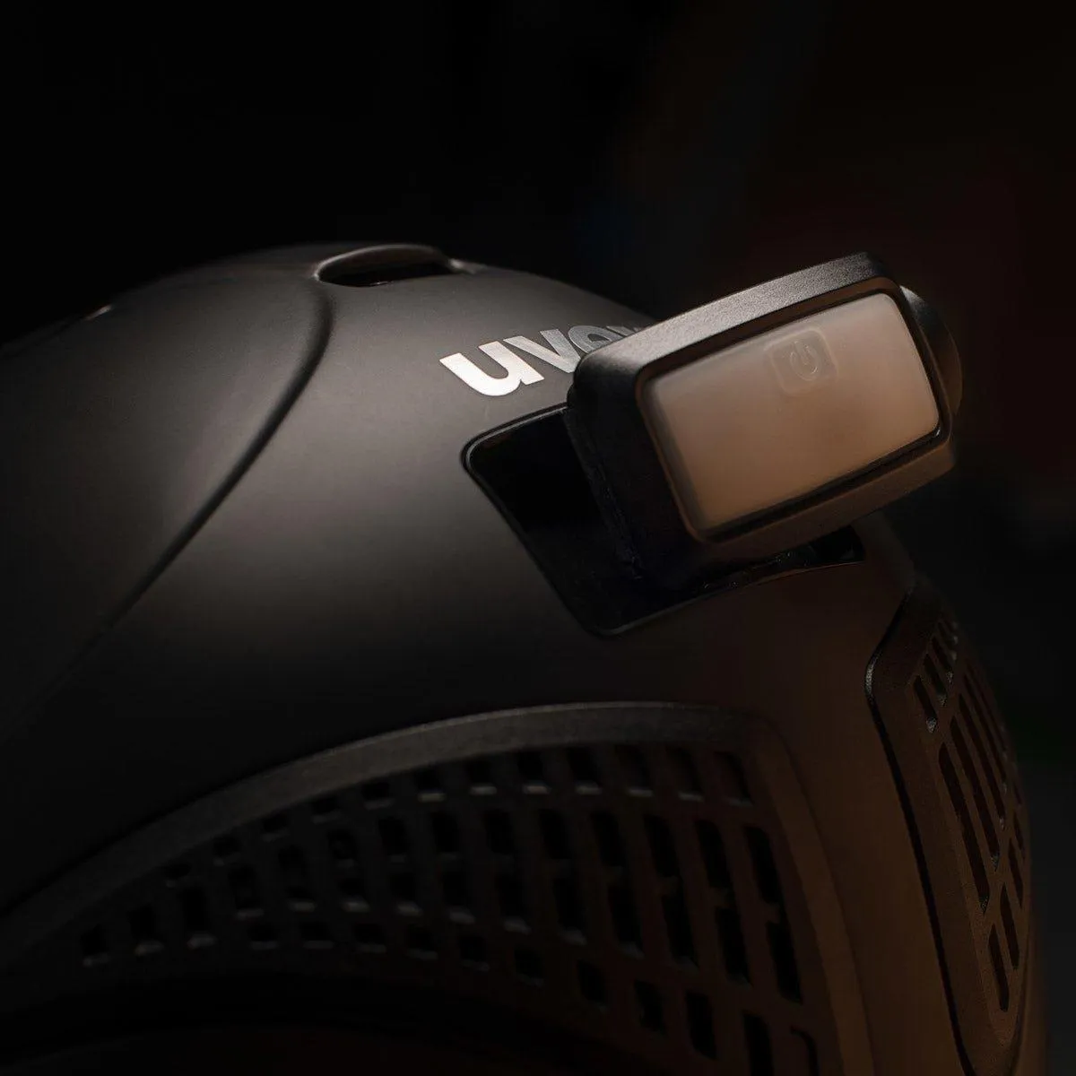 UVEX exxential II LED Riding Hat - black